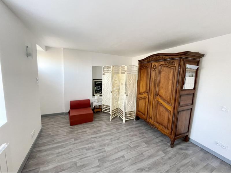 Maison en pierre - 187 m² - 9 pièces