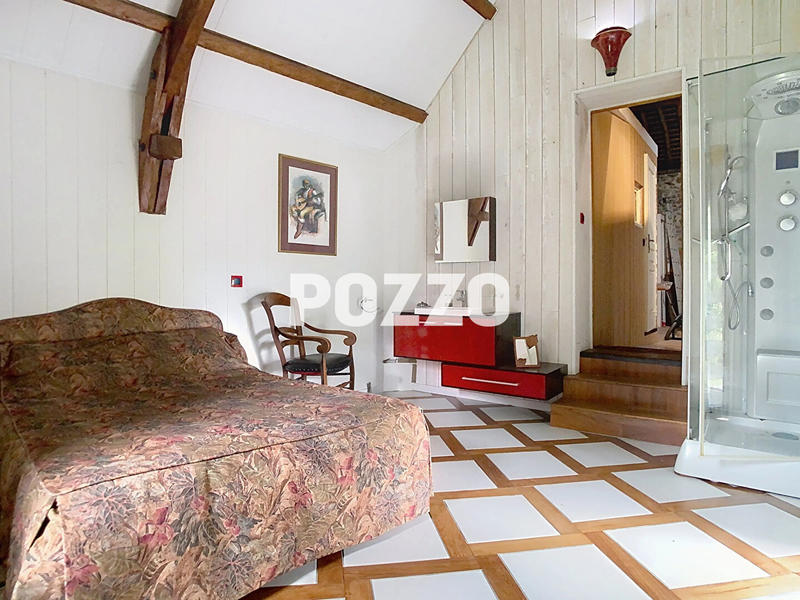 Maison - 180 m² - 7 pièces