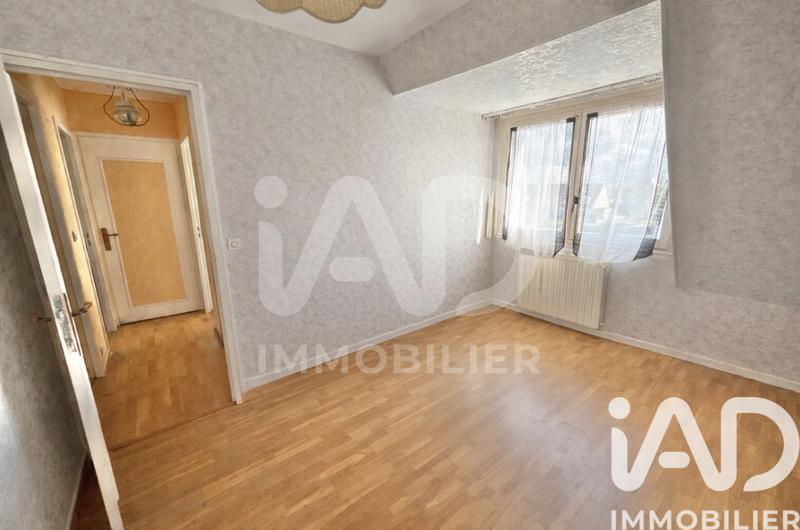 Maison - 92 m² - 5 pièces