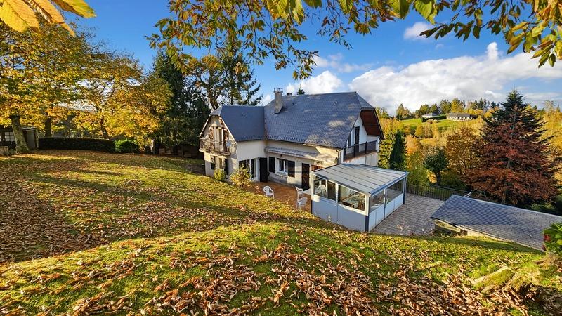 Maison - 174 m² - 5 pièces