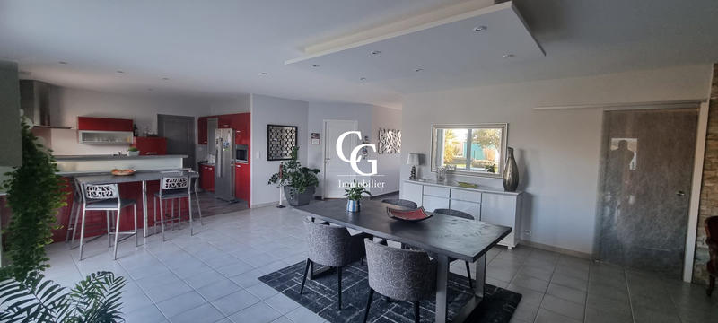 Maison contemporaine - 159 m² - 6 pièces