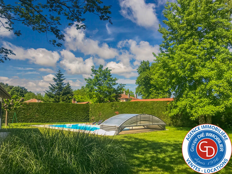 Maison - 120 m² - 6 pièces