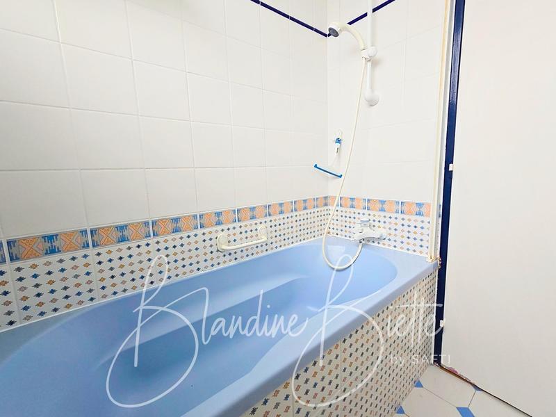 Appartement - 98 m² - 5 pièces