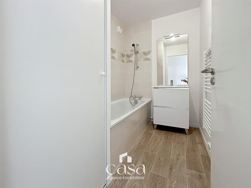 Maison - 99 m² - 4 pièces