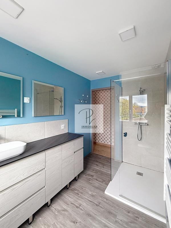 Maison - 100 m² - 6 pièces