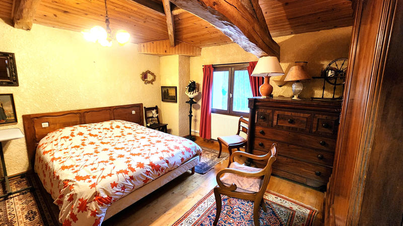 Maison - 479 m² - 15 pièces