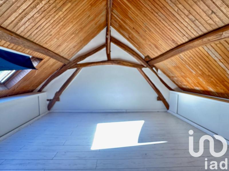 Maison - 210 m² - 8 pièces