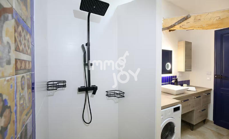 Appartement - 80 m² - 4 pièces