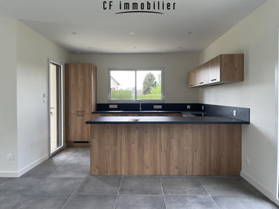 Maison - 105 m² - 4 pièces