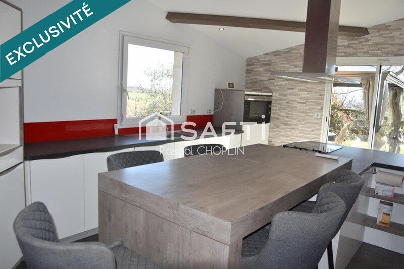 Maison - 274 m² - 11 pièces