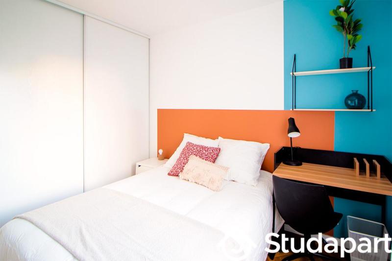 Chambre - 11 m² - 1 pièce