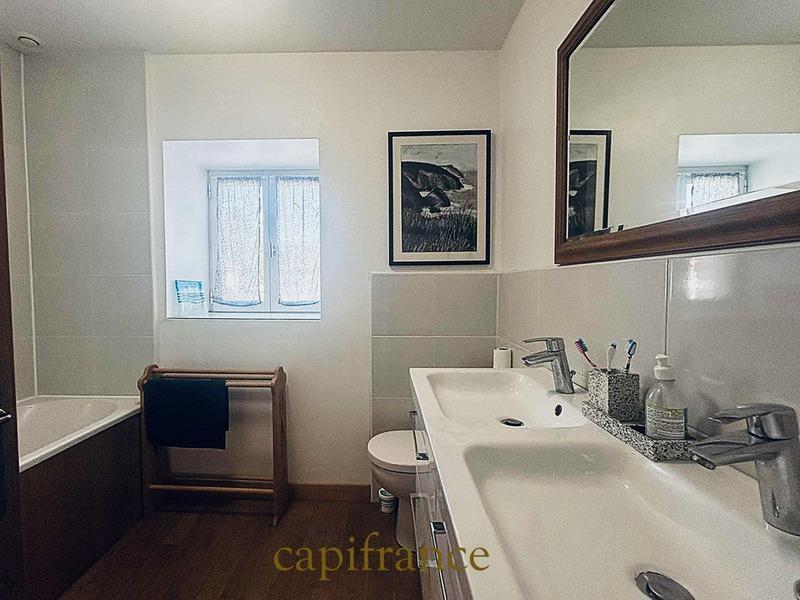 Maison en pierre - 154 m² - 5 pièces