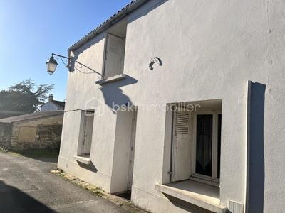 Maison en pierre - 64 m² - 3 pièces