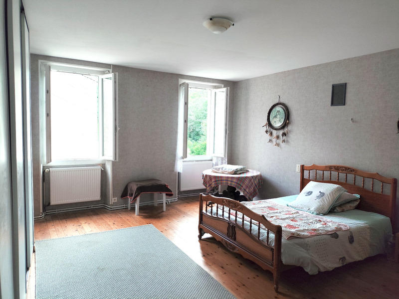 Maison - 205 m² - 6 pièces