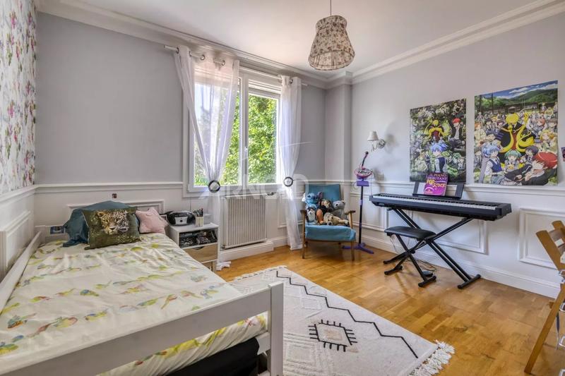 Maison - 111 m² - 6 pièces