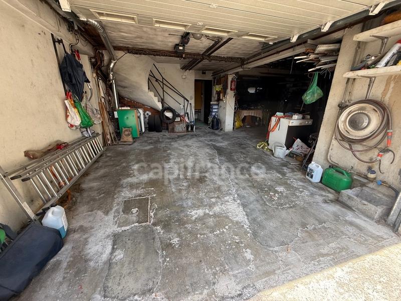 Maison - 220 m² - 11 pièces