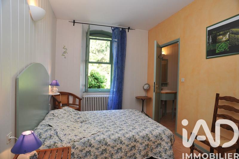 Maison - 340 m² - 9 pièces