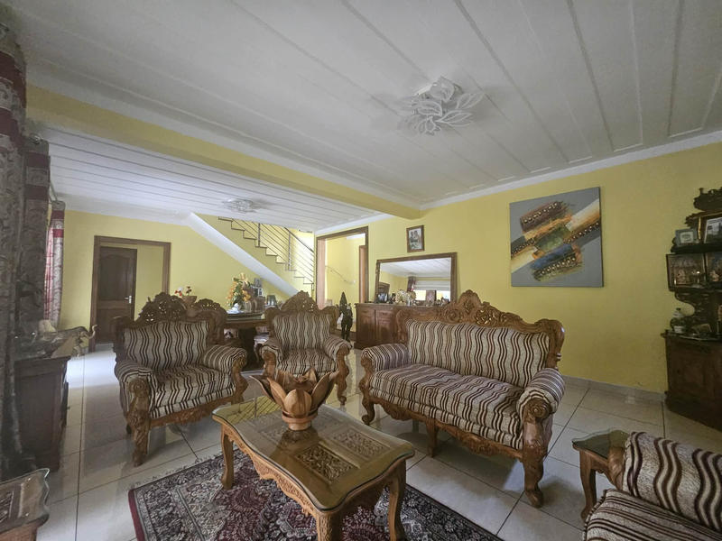 Villa - 192 m² - 5 pièces