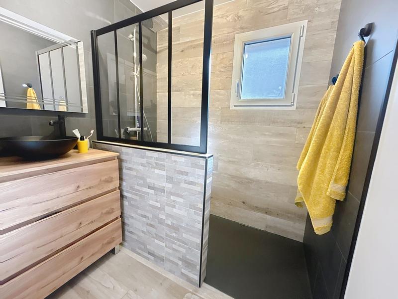 Maison - 94 m² - 5 pièces