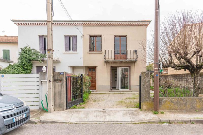 Maison - 90 m² - 4 pièces