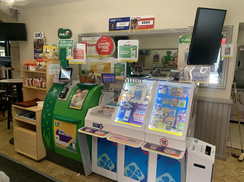 Maison - 275 m² - 3 pièces