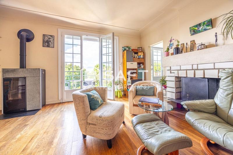 Maison - 122 m² - 5 pièces