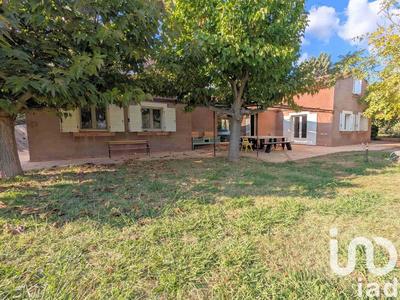 Maison - 200 m² - 7 pièces