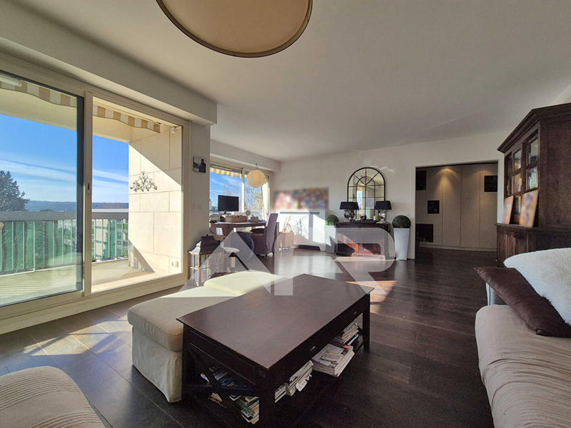 Appartement - 118 m² - 5 pièces