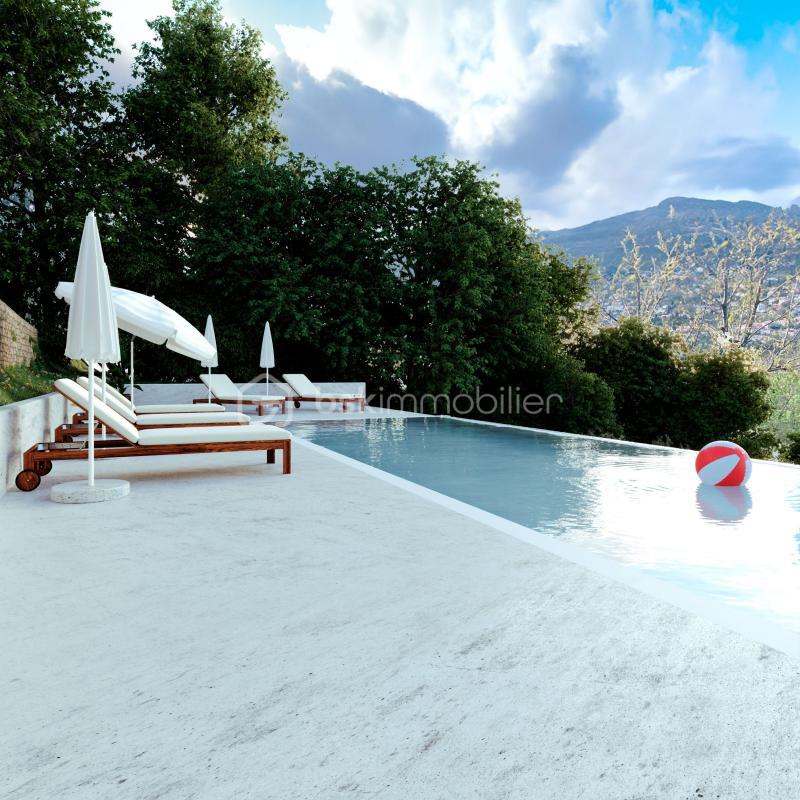 Terrain constructible - 2 033 m²