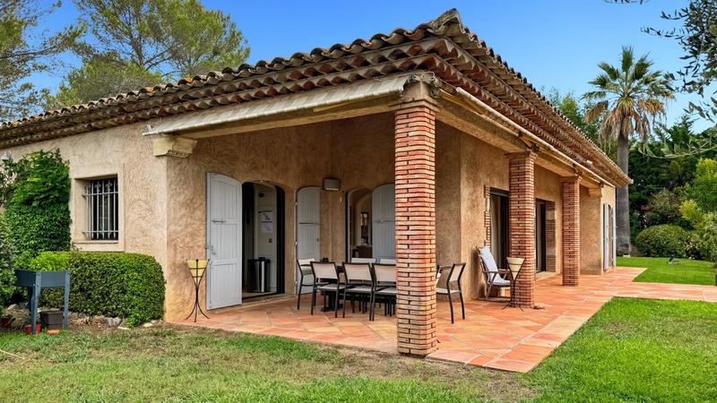 Maison - 278 m² - 7 pièces