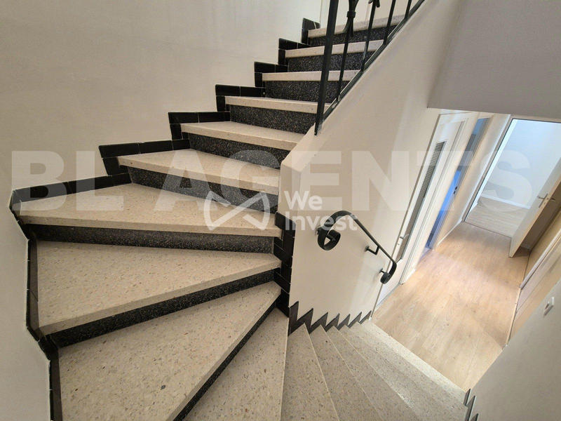 Maison - 215 m² - 7 pièces