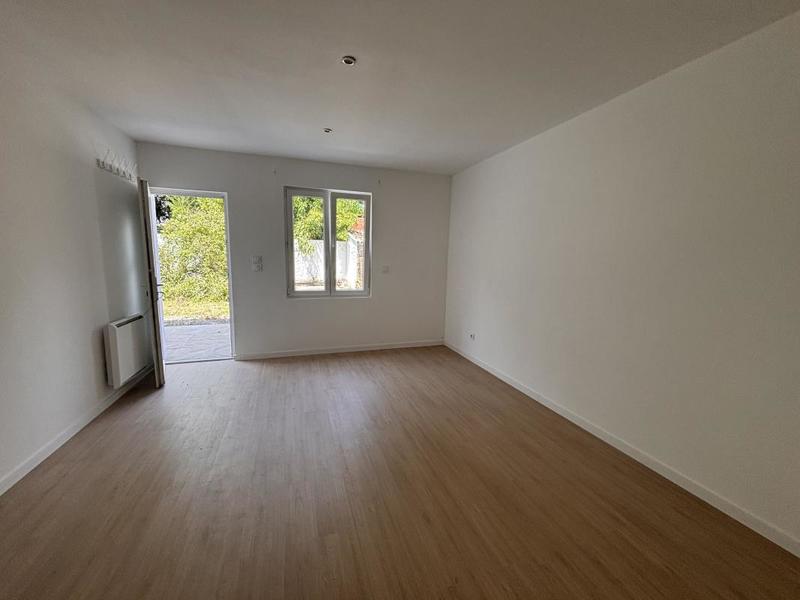 Maison - 300 m² - 15 pièces