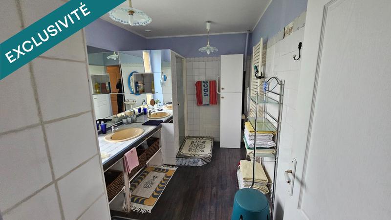 Maison - 400 m² - 16 pièces