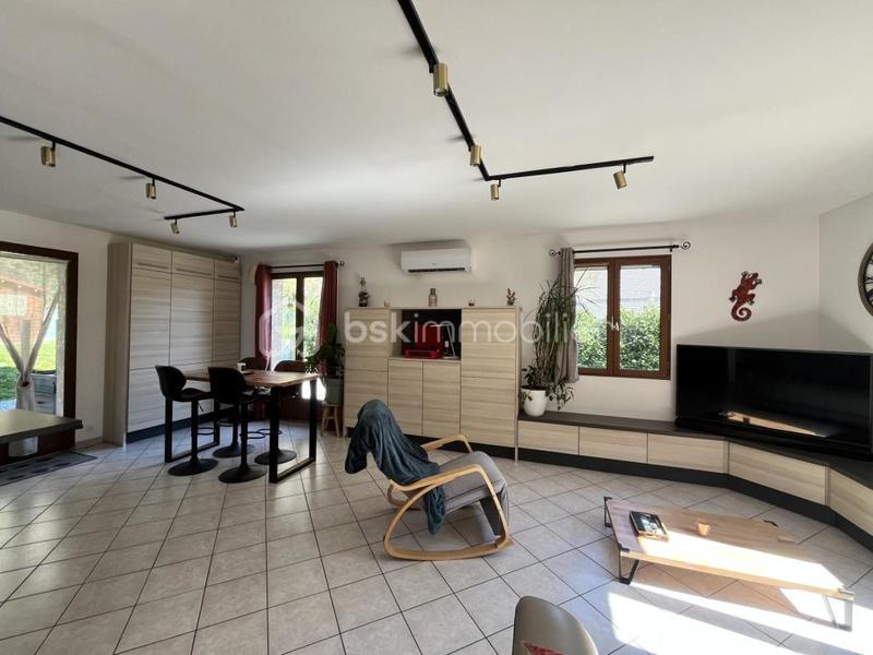 Maison traditionnelle - 132 m² - 6 pièces