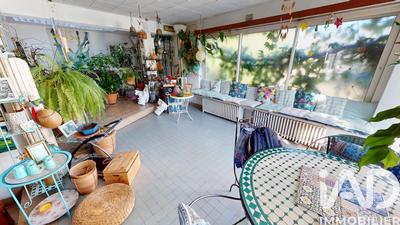 Maison - 190 m² - 9 pièces