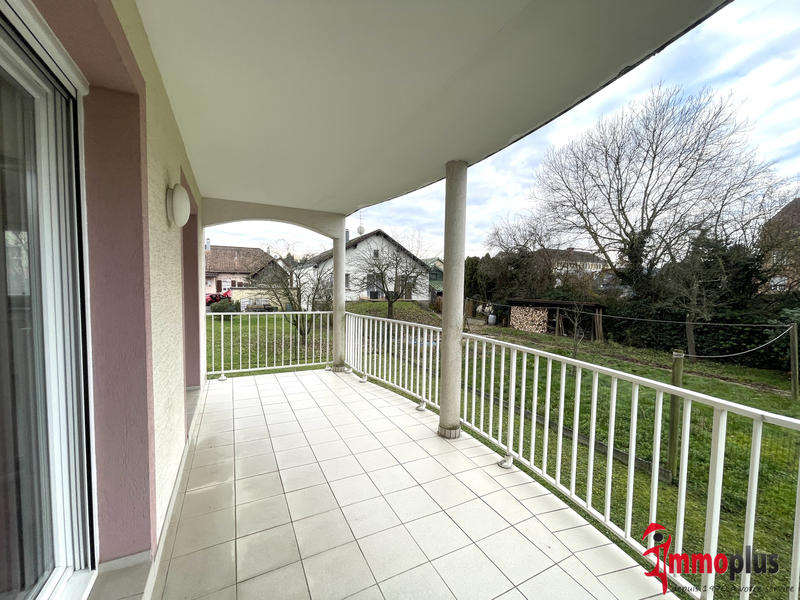 Appartement - 93 m² - 4 pièces