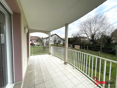 Appartement - 93 m² - 4 pièces