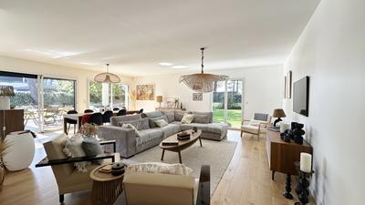 Appartement - 192 m² - 6 pièces