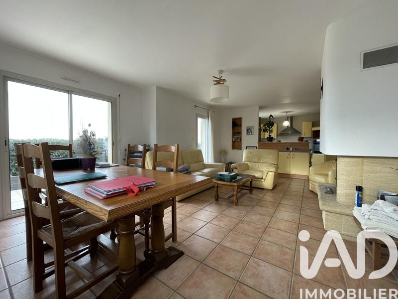 Maison - 91 m² - 5 pièces