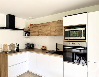 Maison - 96 m² - 5 pièces