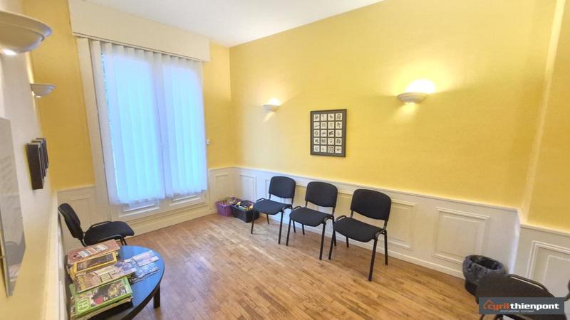 Local d'activité / Entrepôt - 54 m²