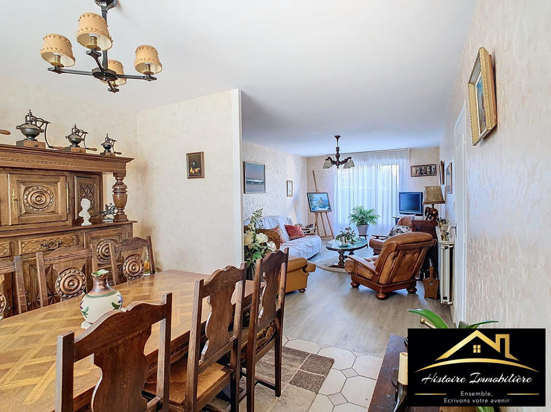 Maison - 95 m² - 5 pièces