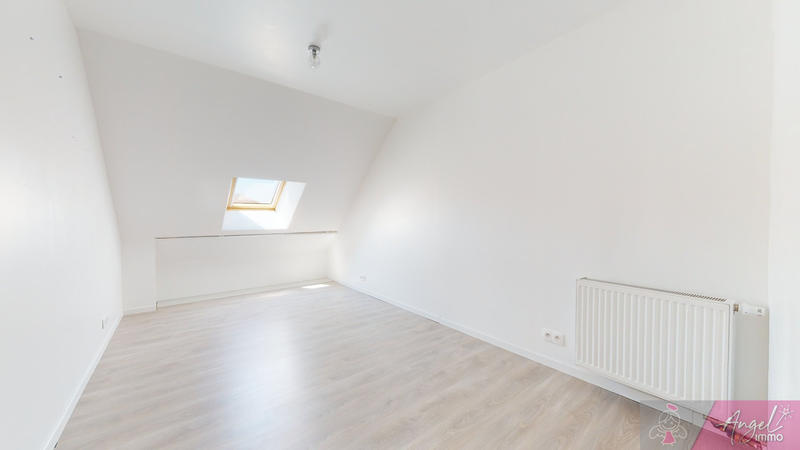 Maison - 203 m² - 8 pièces