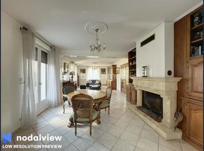 Maison de village - 215 m² - 10 pièces