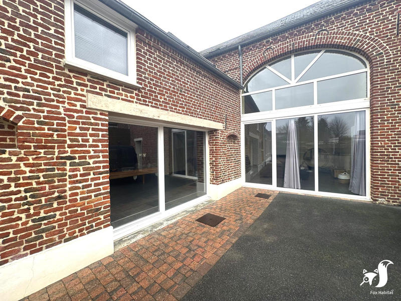 Maison - 245 m² - 8 pièces