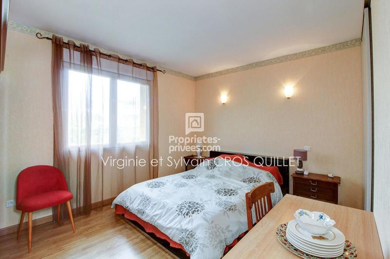 Maison - 137 m² - 5 pièces