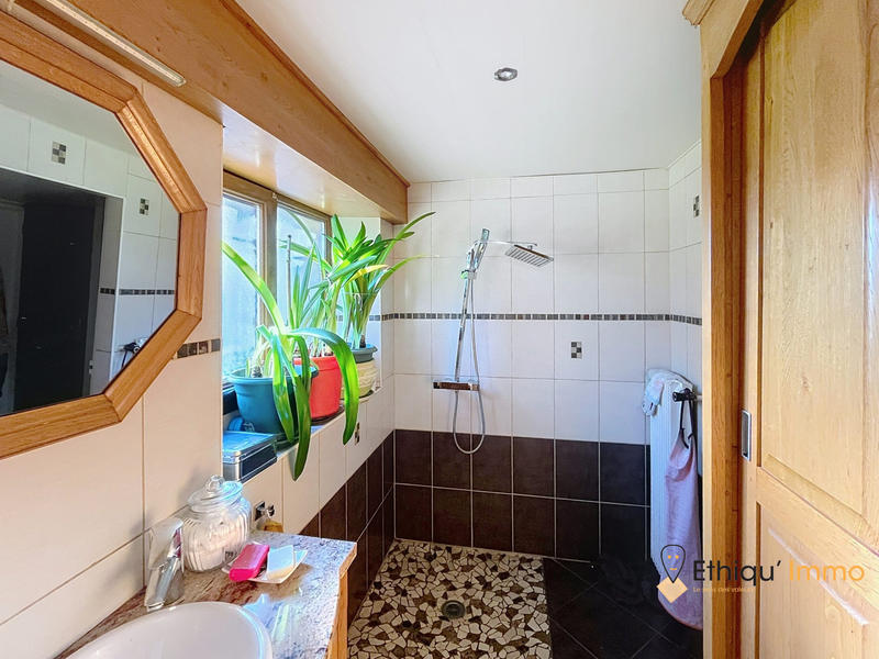 Maison - 160 m² - 5 pièces