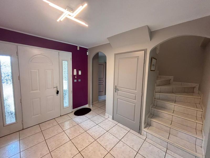 Maison - 206 m² - 7 pièces