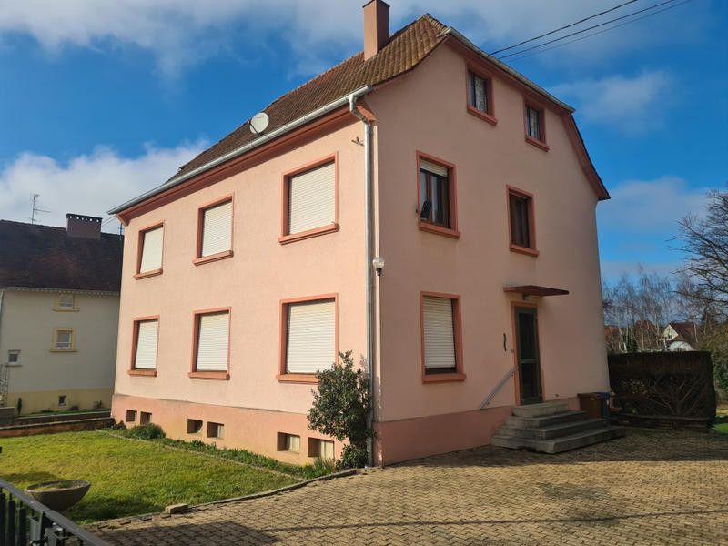 Maison - 187 m² - 8 pièces