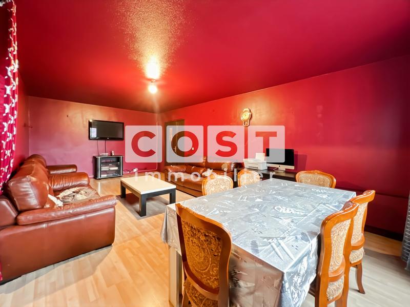 Appartement - 90 m² - 4 pièces